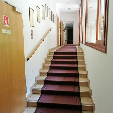 Colours Deluxe * Budapešť