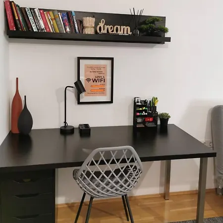 Colours Deluxe * Budapest