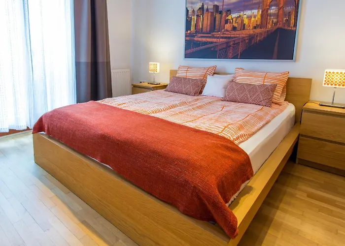 Colours Deluxe Apartment *