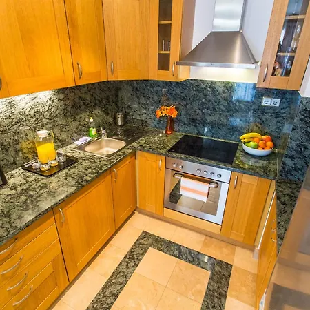 Colours Deluxe *