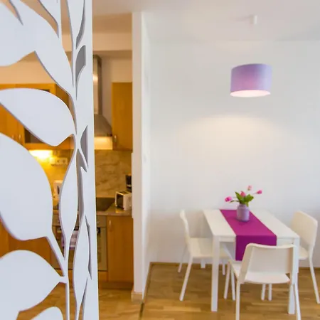 Colours Deluxe With Free Parking Apartmán *